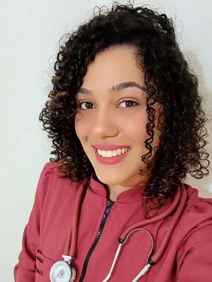 Dra. Luana Lima, fisioterapeuta e instrutora de pilates da CORE